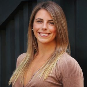 Meet your Posher, Mia